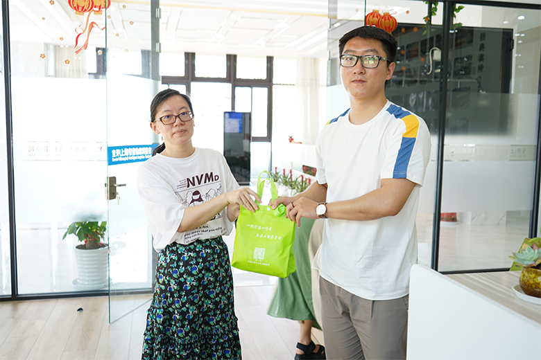 夏送清涼，情系一線｜致高溫下堅守崗位的一線員工